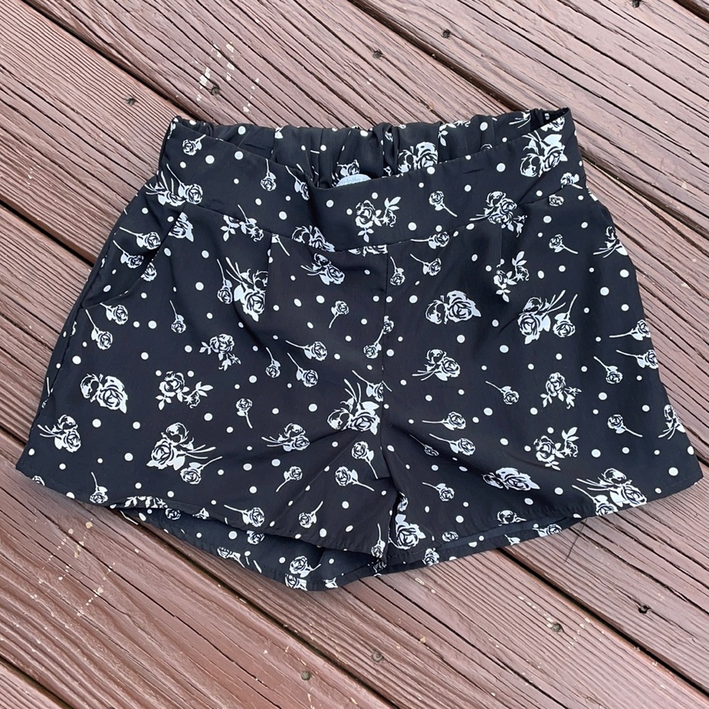 Linen shorts